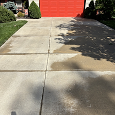 Thorough & Professional Concrete Cleaning & Whole House Washing in Kettering, OH